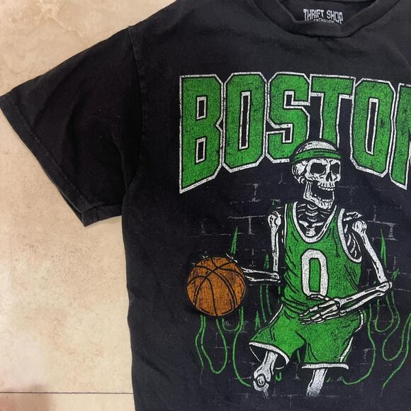 Vintage Black Boston Celtics NBA Skeleton Graphic Tee Sz S - Picture 4 of 4